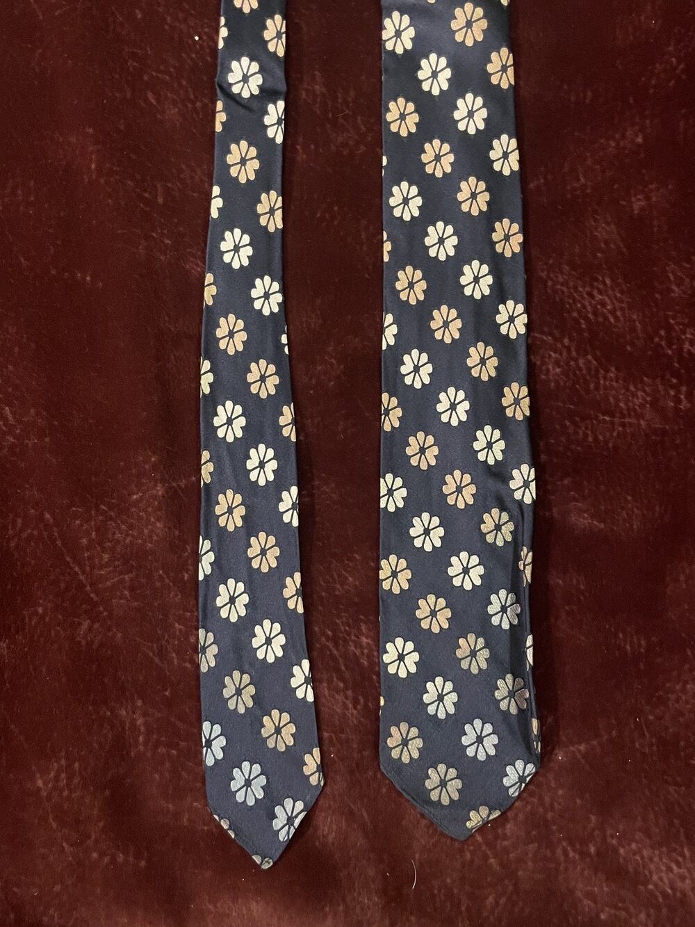 VTG B. Altman & Co. Fifth Ave NY Silk Navy Blue Gray Gold Floral Flower Neck Tie